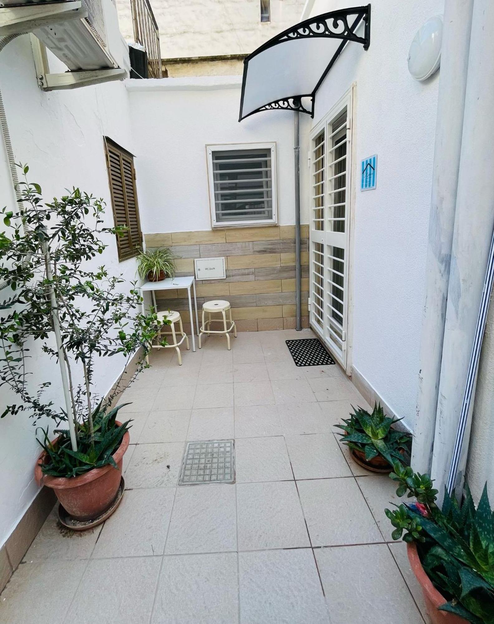La Cattaro Villa Bari Exteriör bild